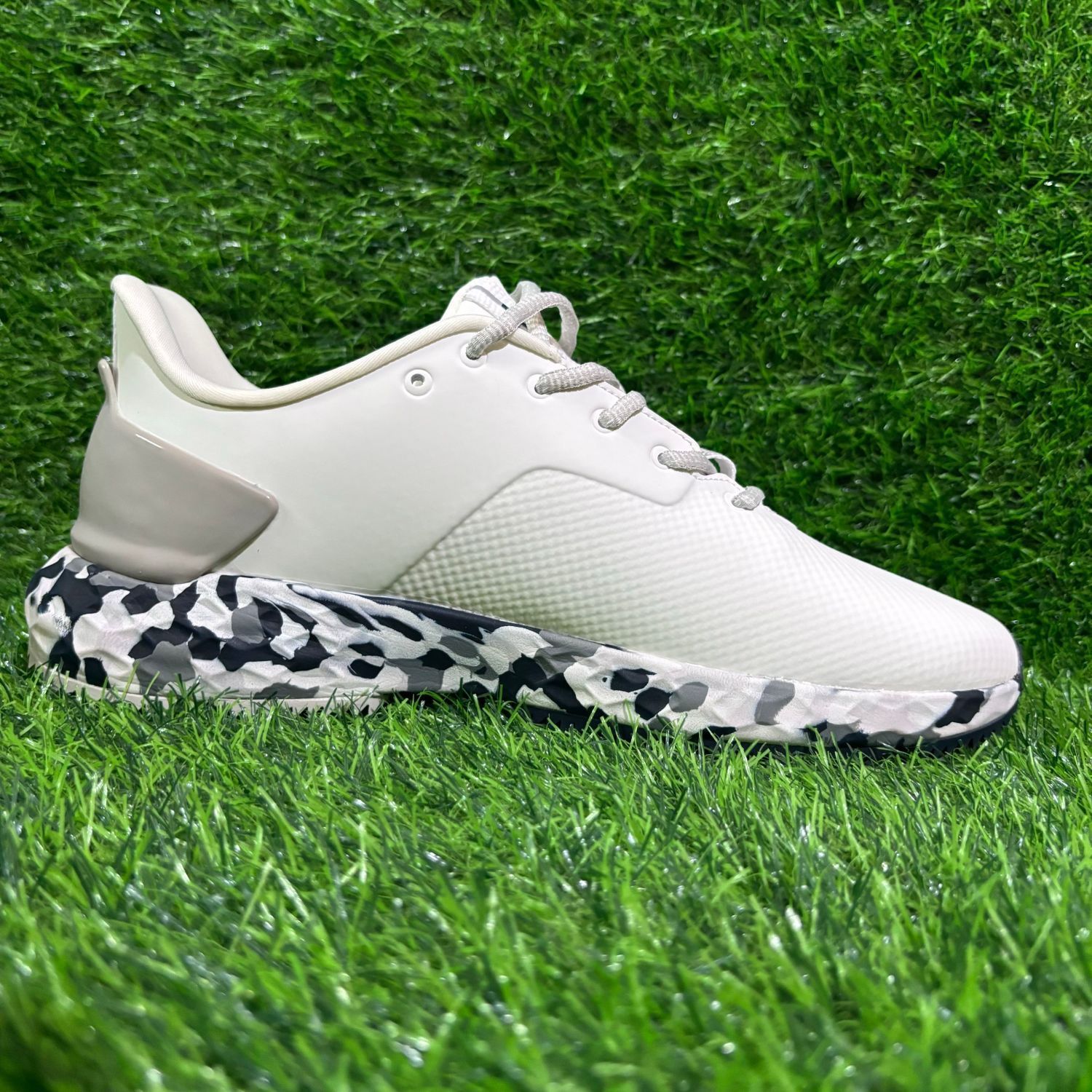 MG高尔夫球鞋时尚轻便耐磨高尔夫男士下场训练鞋